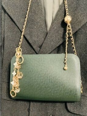 Vintage Louis Vuitton Epi Leather Pochette